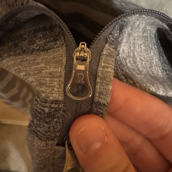 LAST CHANCE | Lululemon Race Your Pace Gray Striped 1/2 Zip Pullover - Picture 6 of 8